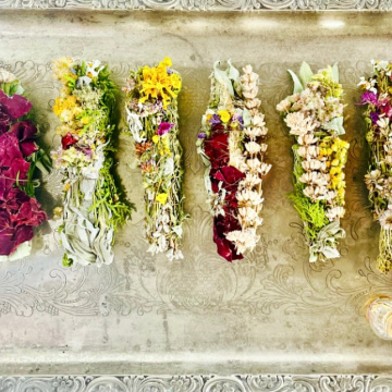 8 Floral smudge sticks